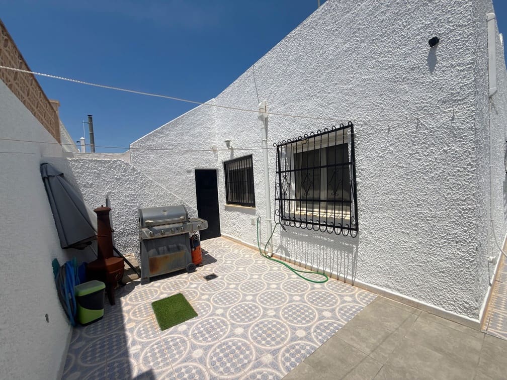 2 bedroom Bungalow for sale in Blue Lagoon with pool - € 209,950 (Ref: 9874052)