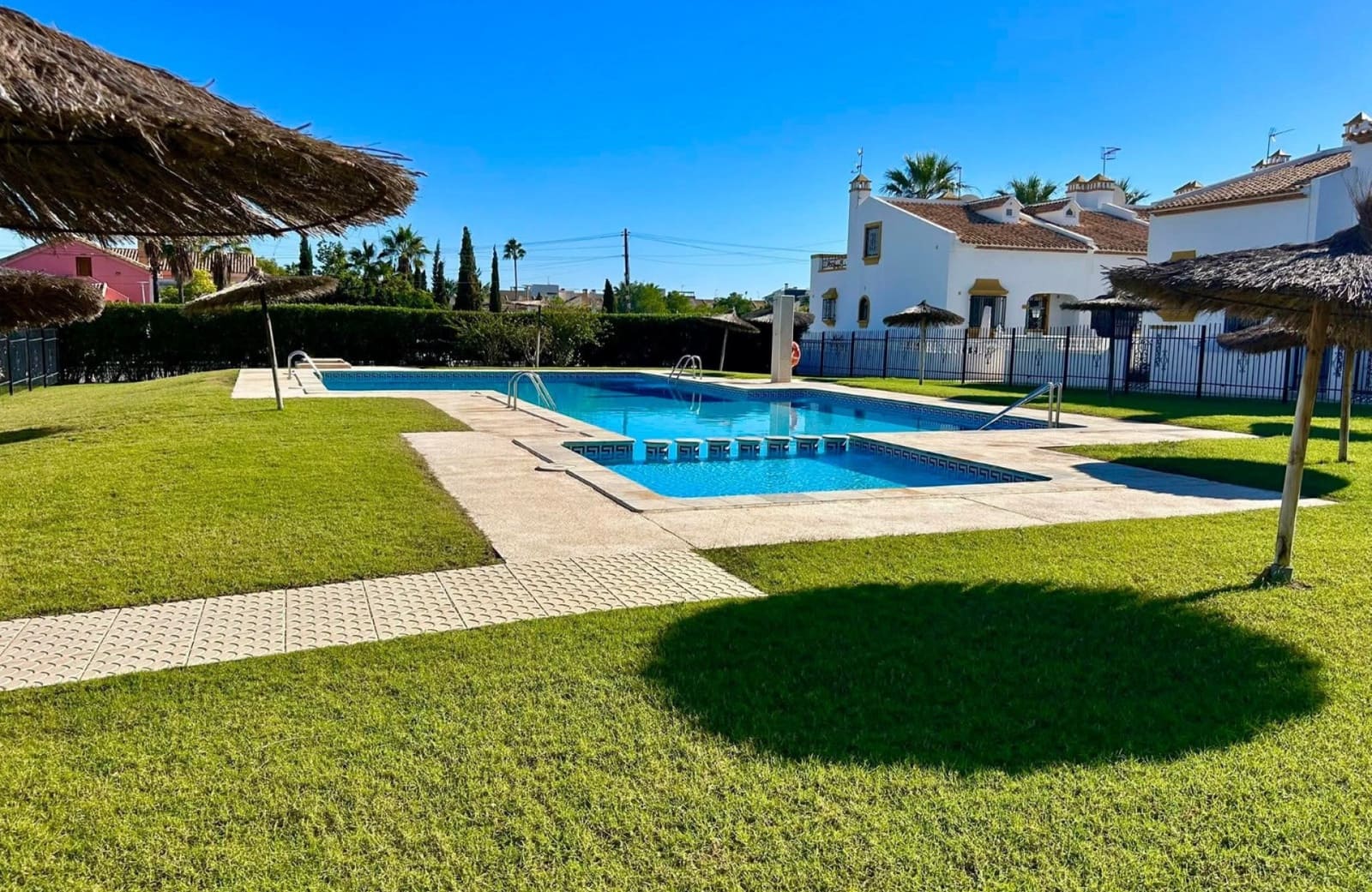 Casa de 3 habitaciones en Orihuela Costa en venta con piscina - 279.995 € (Ref: 9874058)