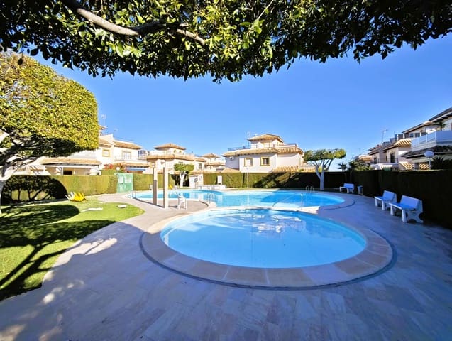 2 slaapkamer Huis te koop in Punta Prima, Orihuela met zwembad garage - € 235.000 (Ref: 9874060)