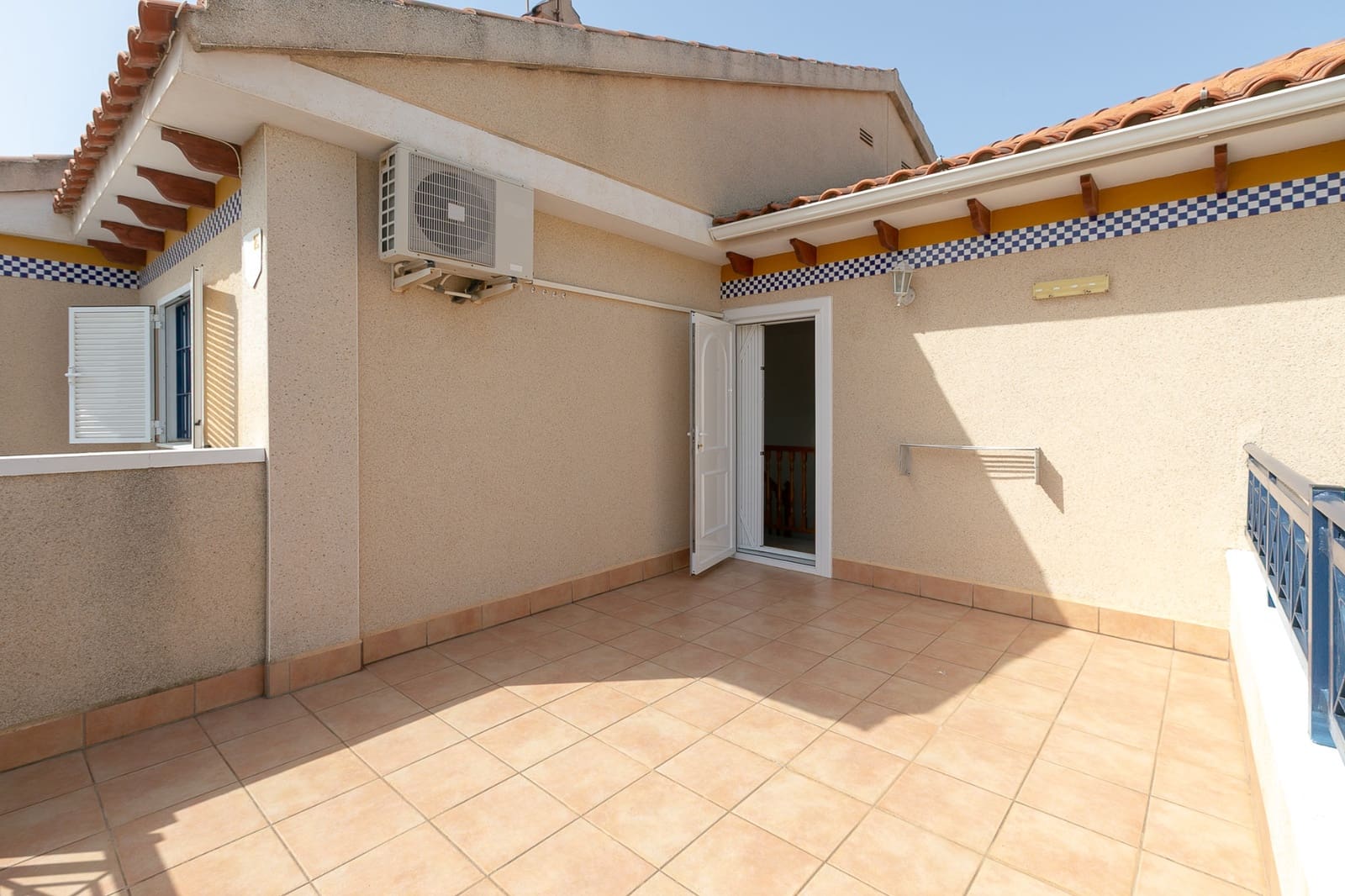2 Zimmer Doppelhaus zu verkaufen in Playa Flamenca mit Pool Garage - 270.000 € (Ref: 9891098)