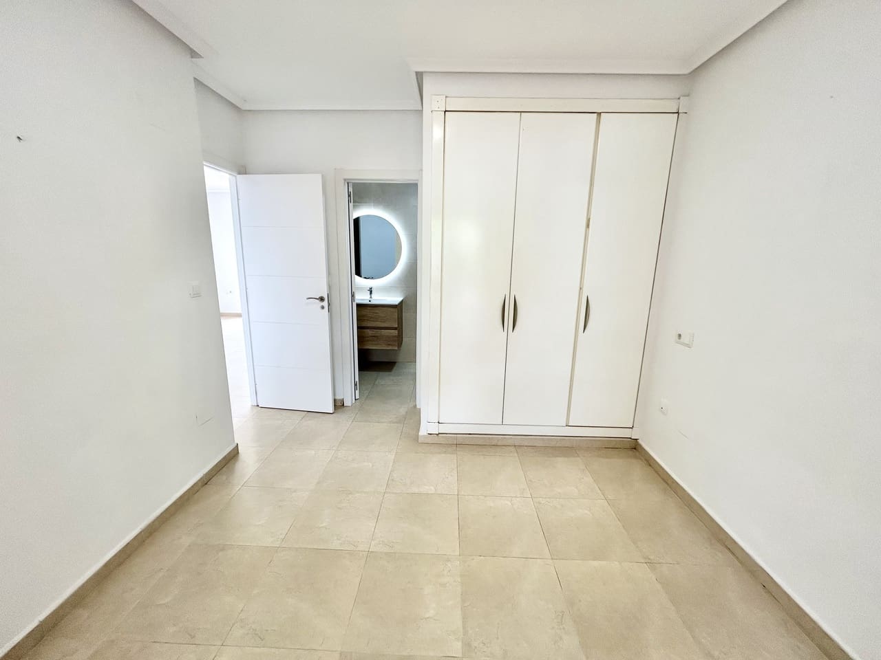 2 soverom Leilighet til salgs i Villamartin med svømmebasseng garasje - € 189 000 (Ref: 9924978)