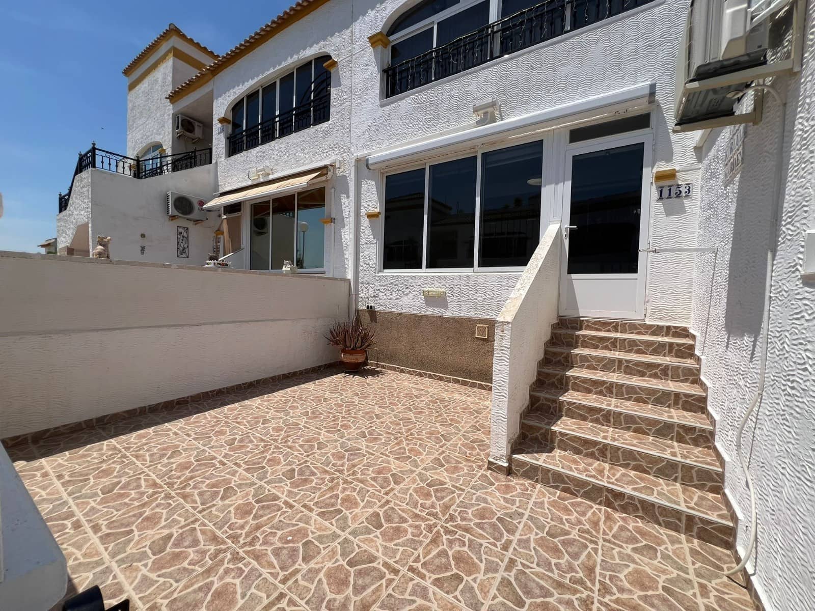 2 bedroom Apartment for sale in Orihuela with pool - € 125,000 (Ref: 9925011)