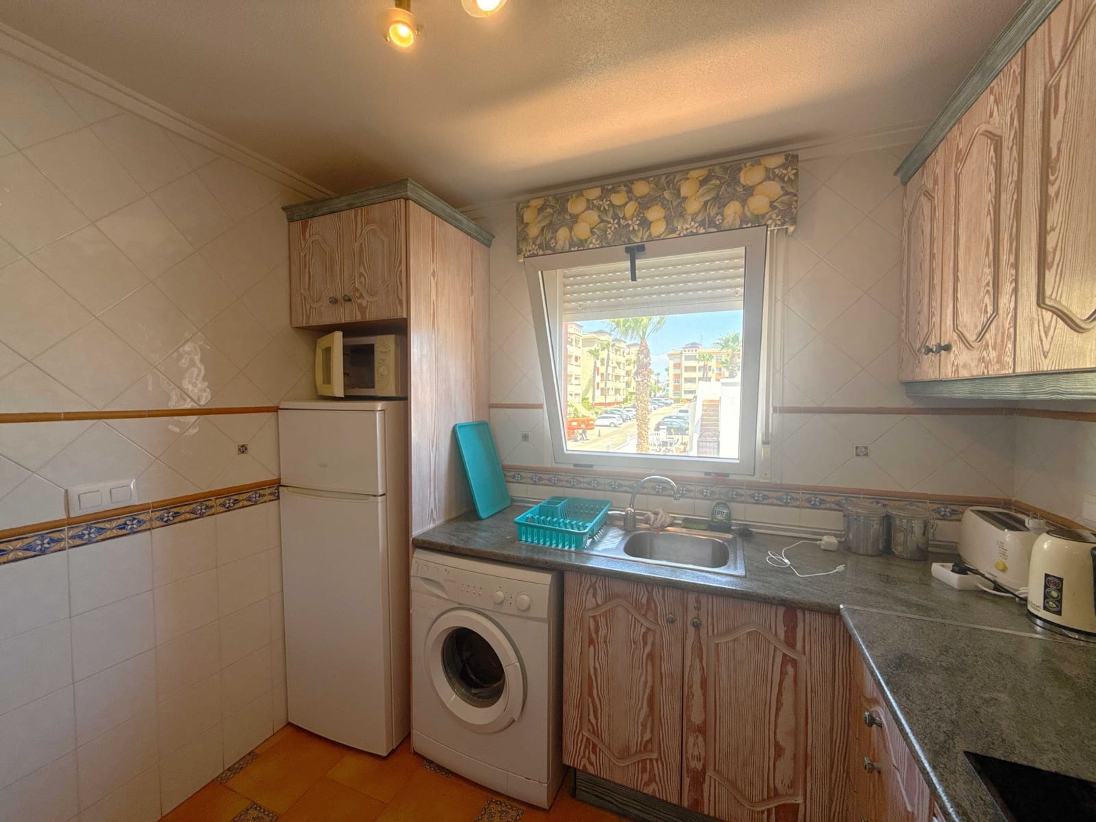 2 makuuhuone Kattohuoneisto myytävänä paikassa Orihuela Costa mukana uima-altaan - 199 950 € (Ref: 9932450)