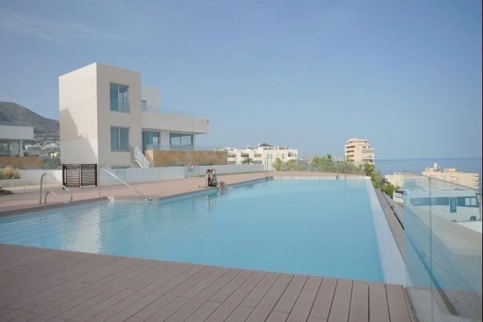 5 quarto Casa em Banda para venda em Fuengirola com piscina - 949 000 € (Ref: 9932467)
