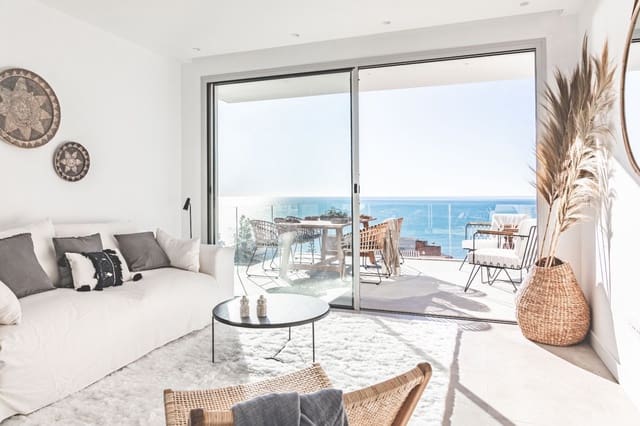5 soveværelse Byhus til salg i Torreblanca, Fuengirola med swimmingpool - € 949.000 (Ref: 9932467)