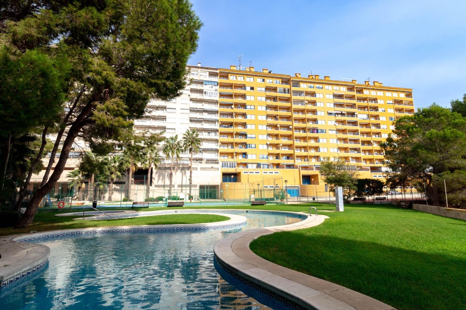 2 soverom Leilighet til salgs i Dehesa de Campoamor med svømmebasseng - € 159 900 (Ref: 9937023)