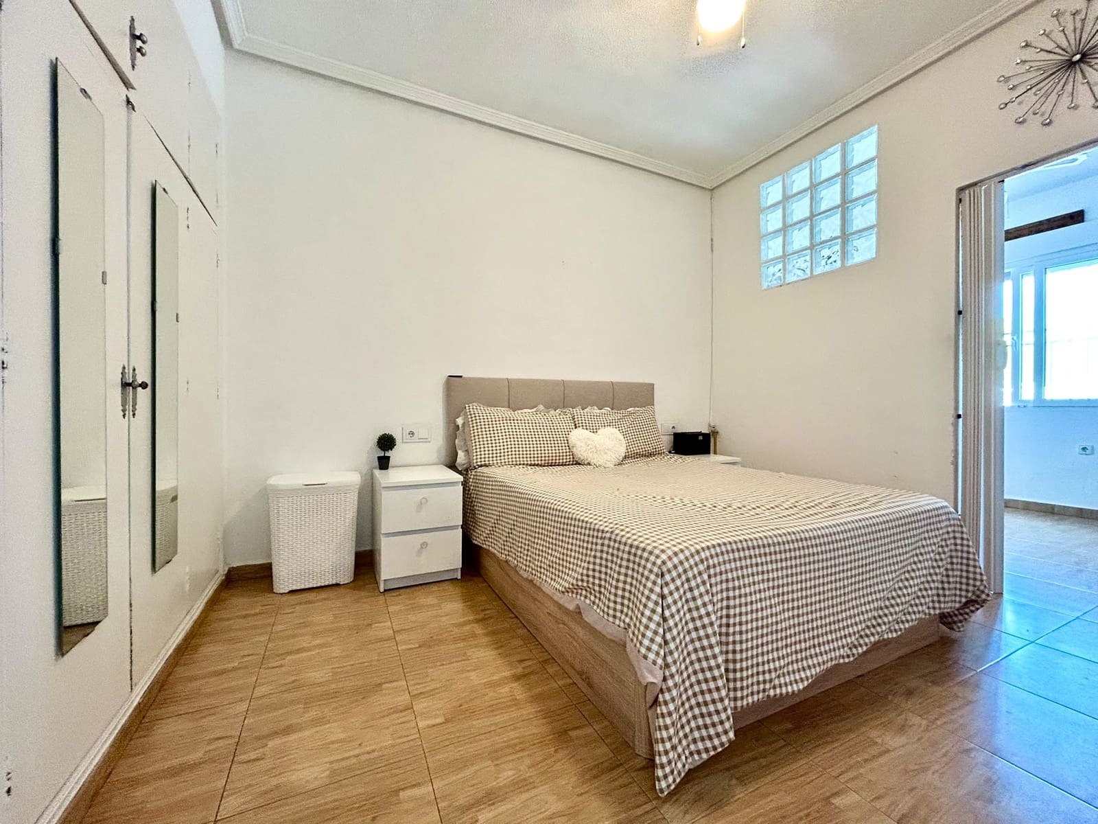 2 soverom Leilighet til salgs i Orihuela Costa med svømmebasseng - € 159 900 (Ref: 9950858)