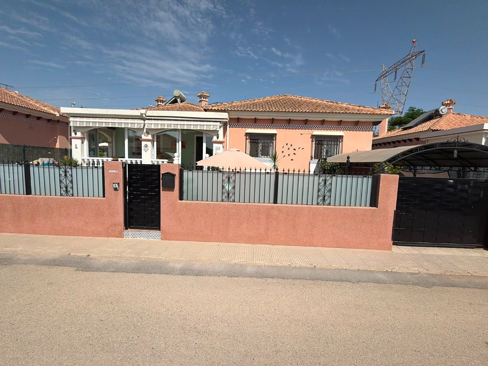 3 quarto Moradia para venda em Los Montesinos com piscina - 315 000 € (Ref: 9961000)