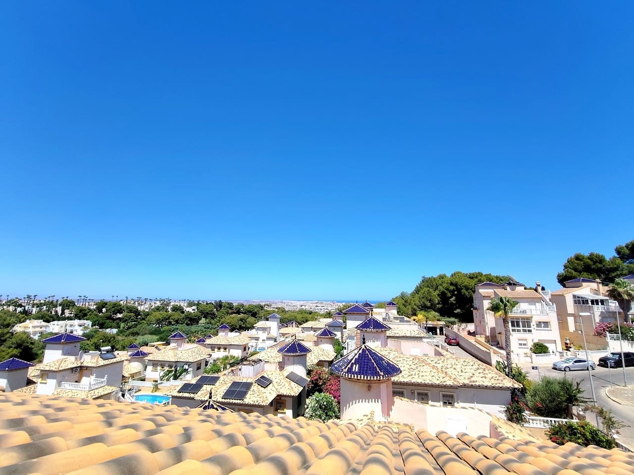 2 soverom Leilighet til salgs i Villamartin med svømmebasseng garasje - € 140 000 (Ref: 9961015)