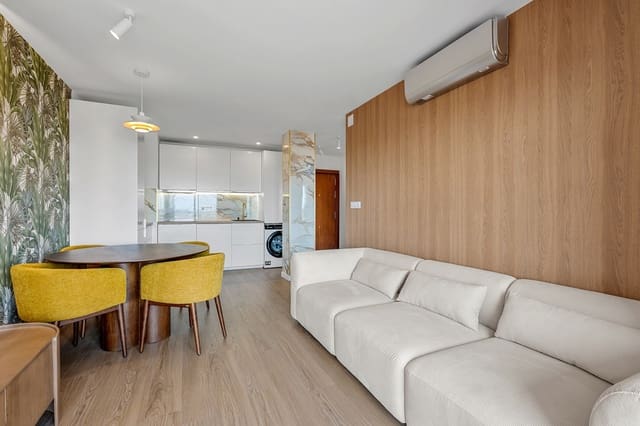 2 soverom Penthouse til salgs i Punta Prima, Orihuela med svømmebasseng garasje - € 225 000 (Ref: 9971629)