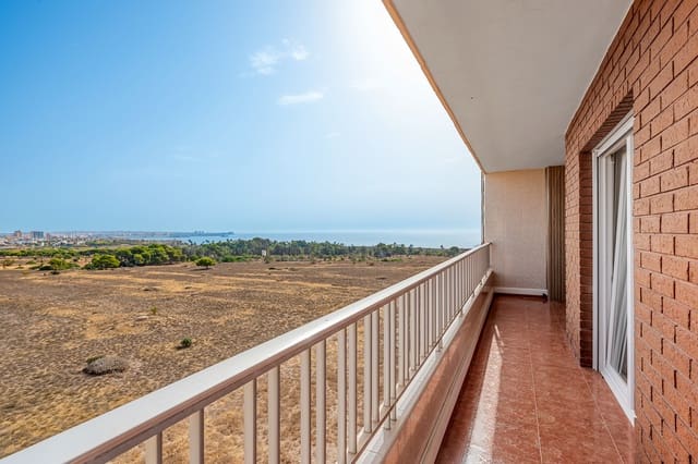 2 soverom Penthouse til salgs i Punta Prima, Orihuela med svømmebasseng garasje - € 225 000 (Ref: 9971629)