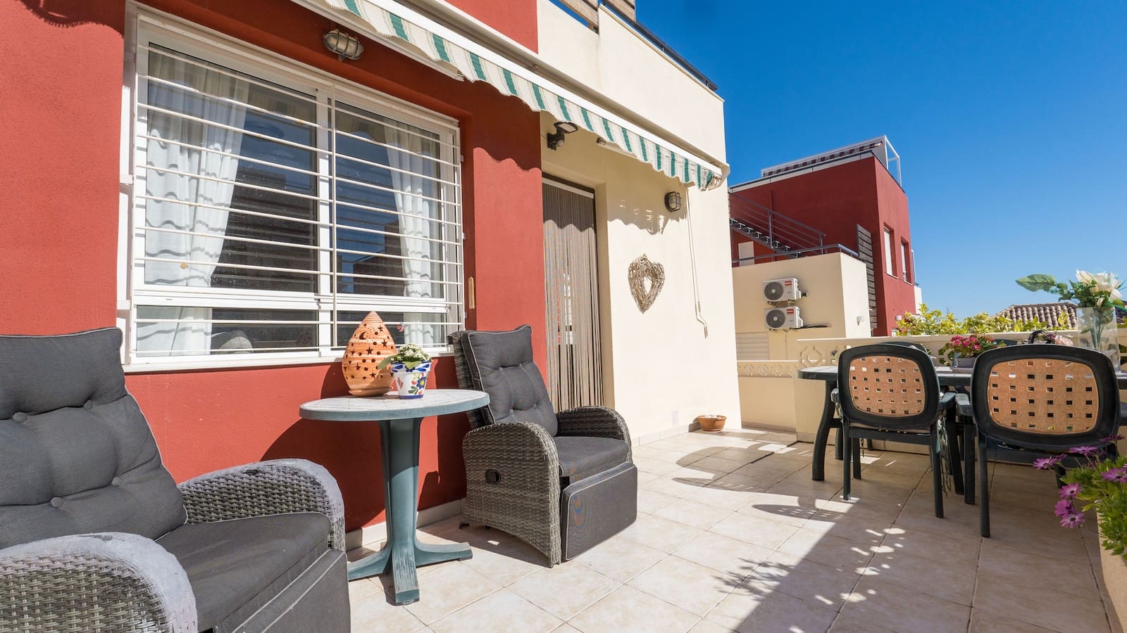 2 bedroom Townhouse for sale in Villamartin with pool - € 189,000 (Ref: 9971630)