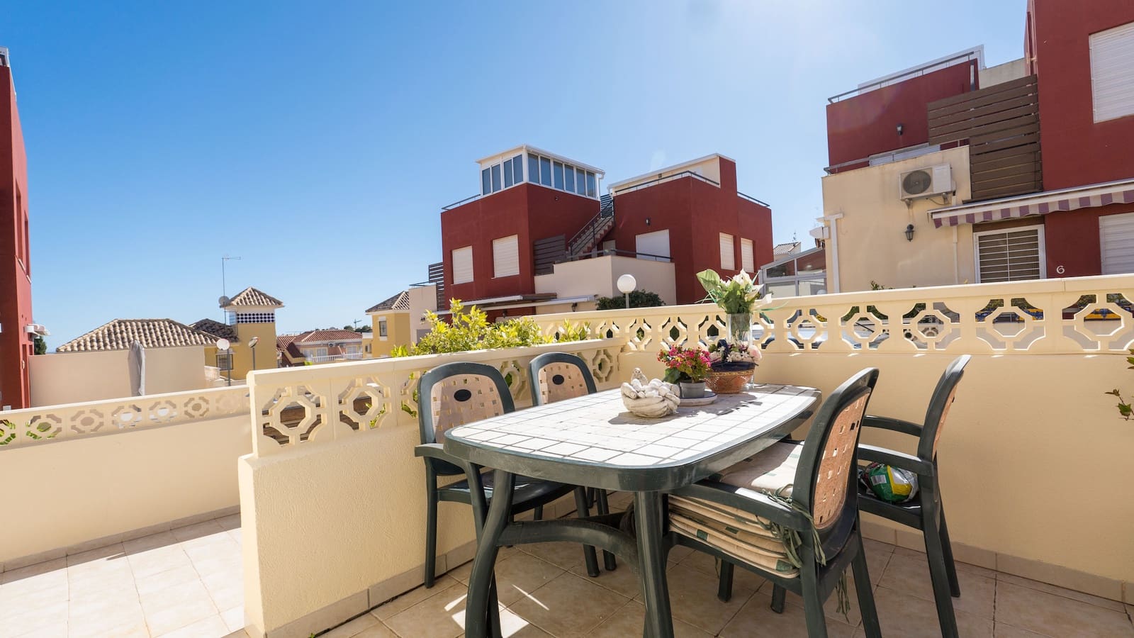 2 bedroom Townhouse for sale in Villamartin with pool - € 189,000 (Ref: 9971630)