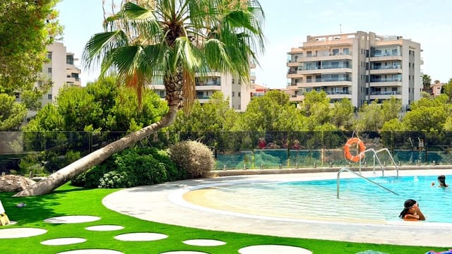 2 sypialnia Apartament na sprzedaż w Villamartin, Orihuela z basenem garażem - 269 900 € (Ref: 9971637)