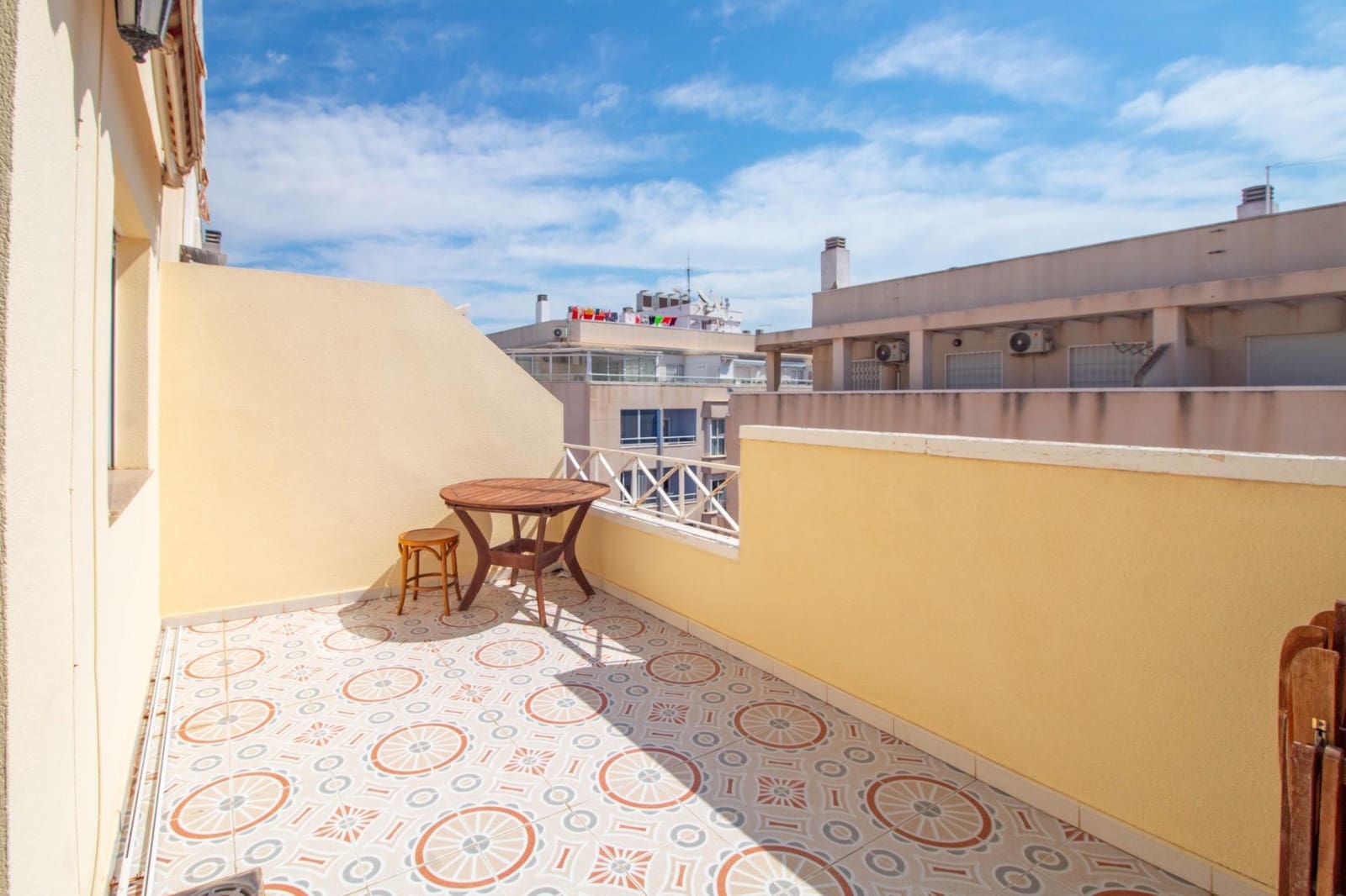 2 chambre Penthouse à vendre à Torrevieja avec piscine - 145 000 € (Ref: 9976029)