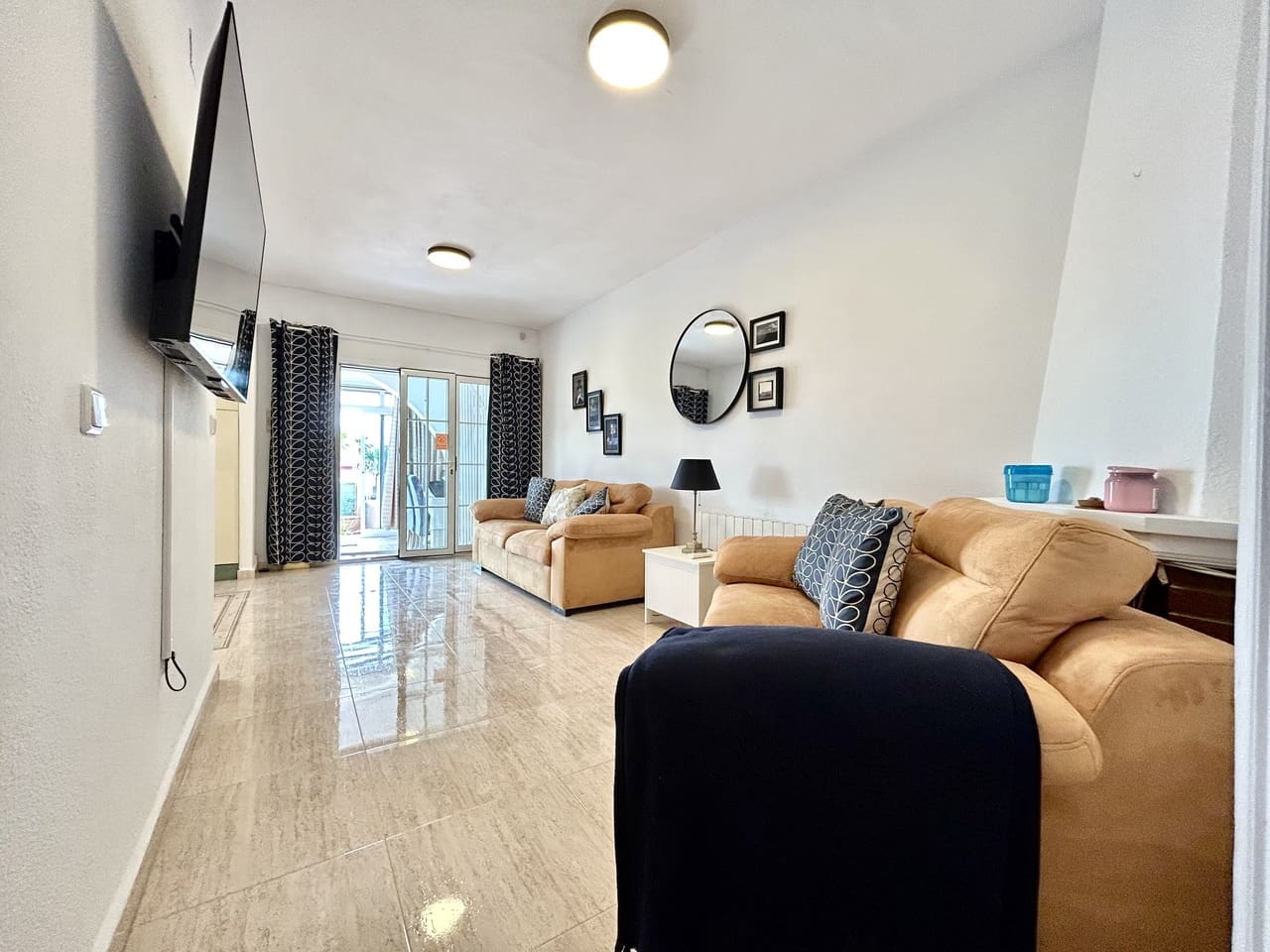 2 bedroom Bungalow for sale in Villamartin with pool - € 205,000 (Ref: 9976031)