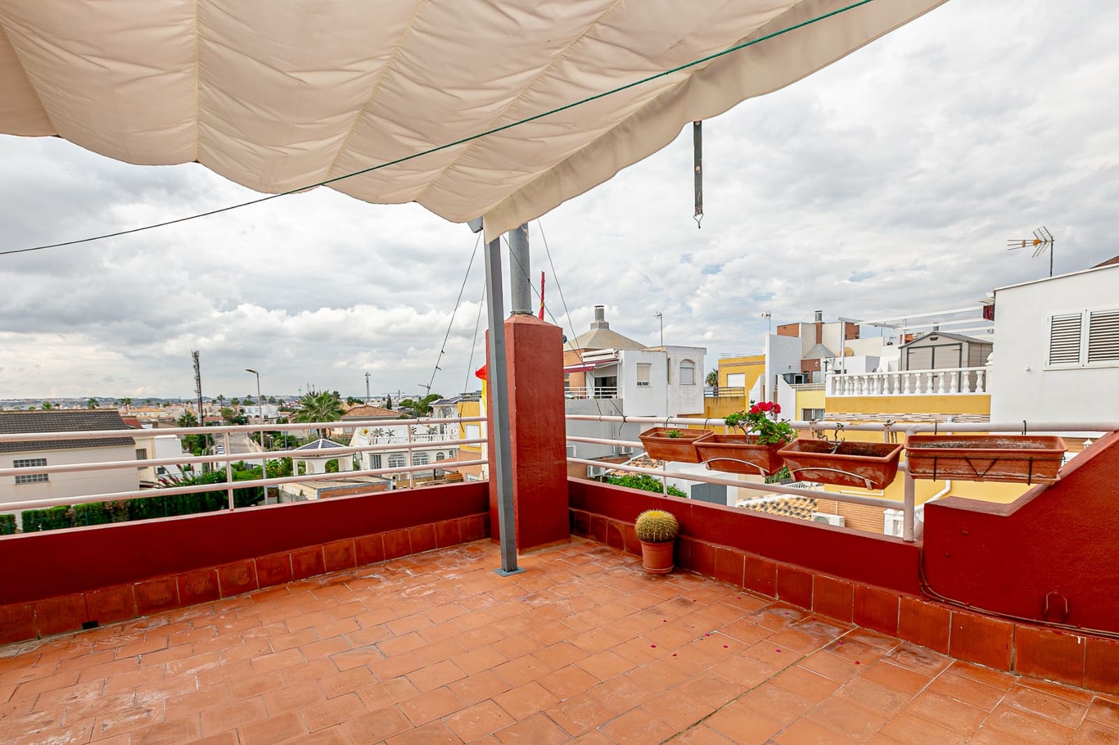 Pareado de 2 habitaciones en Los Altos en venta con piscina - 228.000 € (Ref: 9976032)