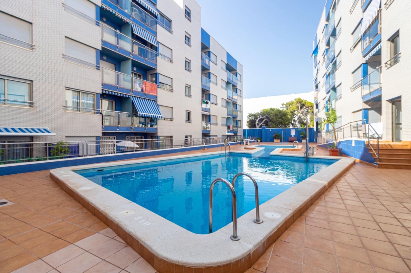 4 slaapkamer Flat te koop in Torrevieja met zwembad - € 680.000 (Ref: 9976038)