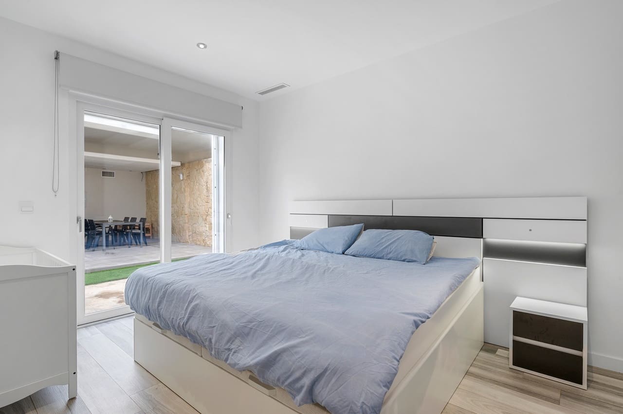 4 soverom Villa til salgs i Algorfa med svømmebasseng garasje - € 894 950 (Ref: 9976046)
