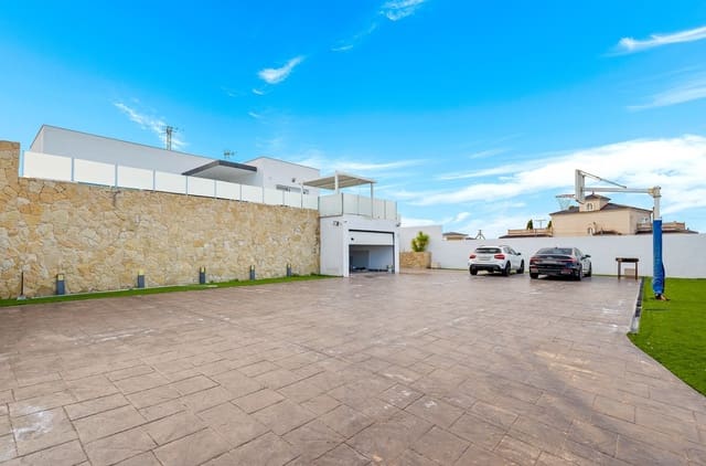 4 soverom Villa til salgs i Algorfa med svømmebasseng garasje - € 894 950 (Ref: 9976046)