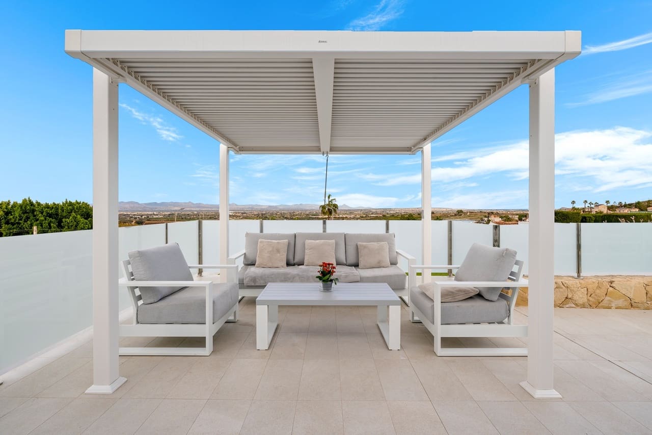 4 soverom Villa til salgs i Algorfa med svømmebasseng garasje - € 894 950 (Ref: 9976046)