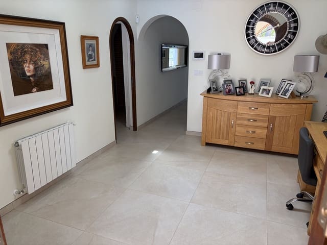 4 soveværelse Villa til salg i Pinar de Campoverde, Pilar de la Horadada med swimmingpool garage - € 699.950 (Ref: 9976049)