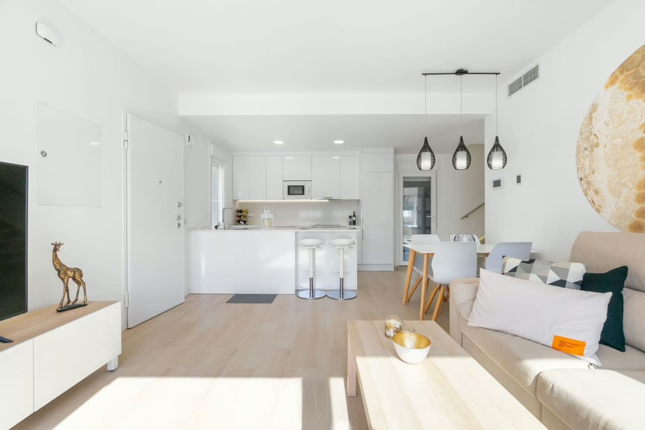 3 slaapkamer Villa te koop in Pilar de la Horadada met zwembad garage - € 424.950 (Ref: 9976050)