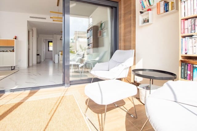 2 bedroom Apartment for sale in San Miguel de Salinas with pool - € 329,900 (Ref: 9976054)