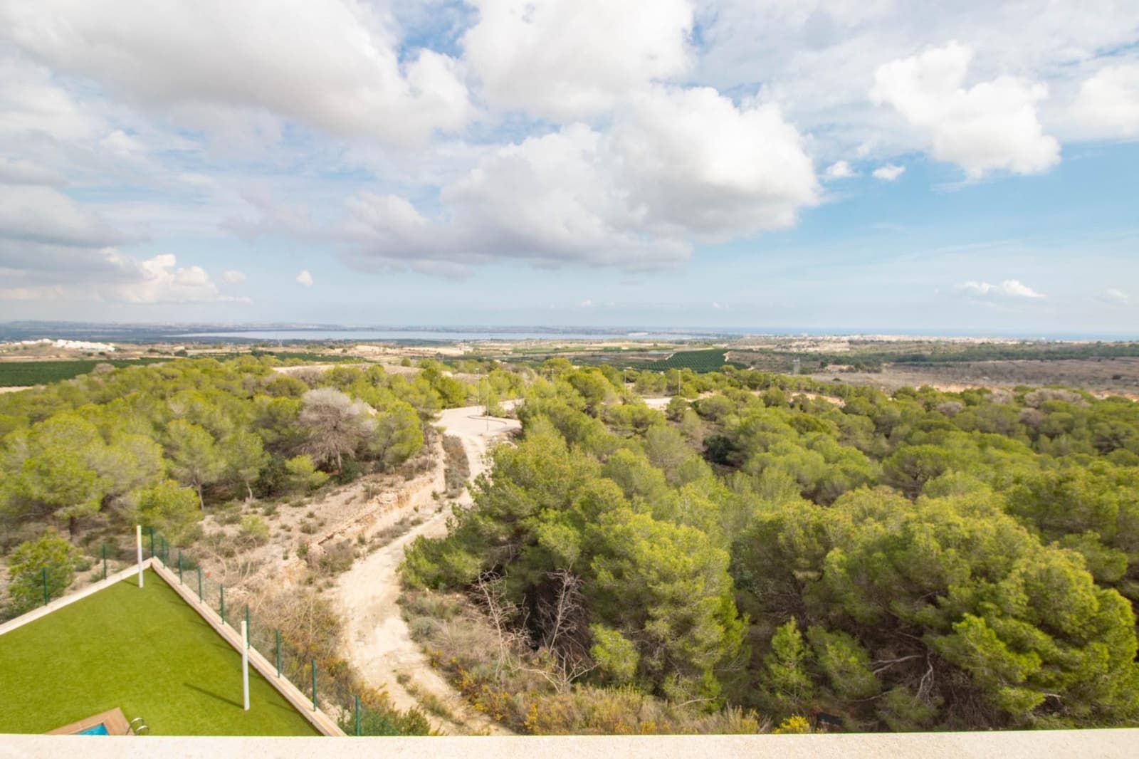 2 bedroom Apartment for sale in San Miguel de Salinas with pool - € 329,900 (Ref: 9976054)