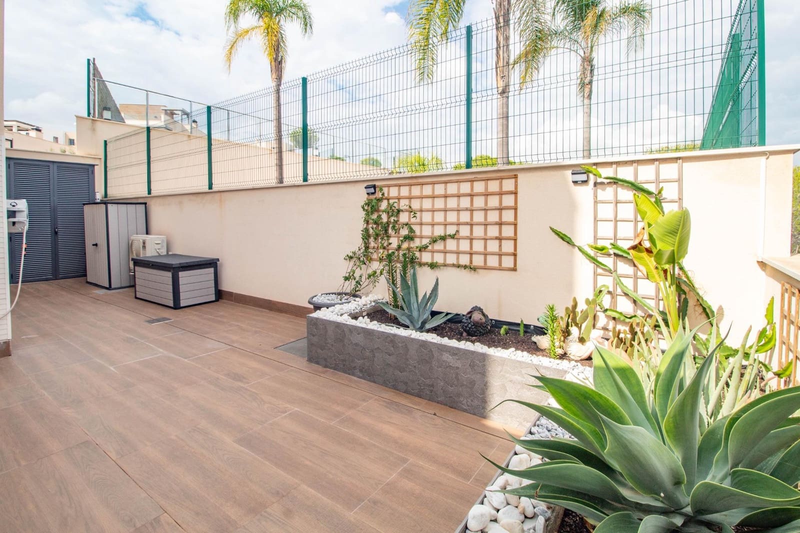 2 bedroom Apartment for sale in San Miguel de Salinas with pool - € 329,900 (Ref: 9976054)