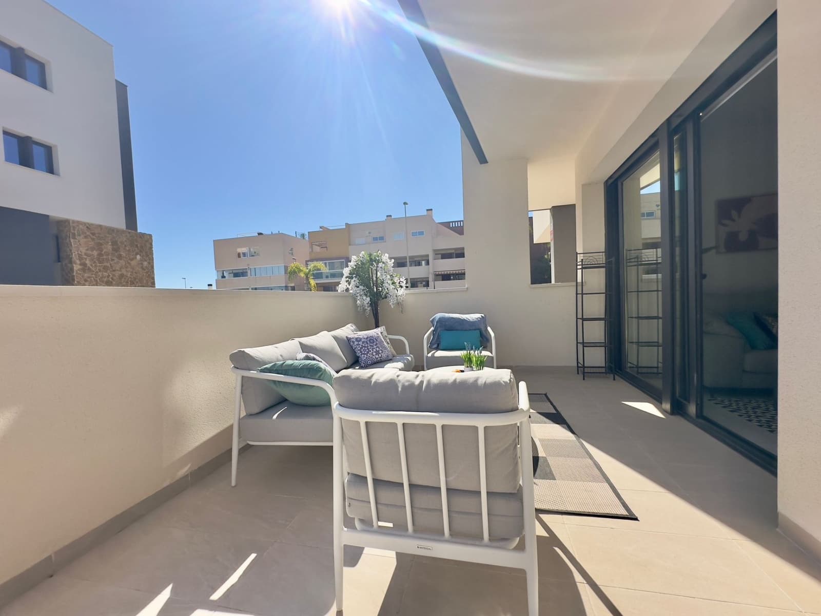 3 soverom Leilighet til salgs i Playa Flamenca med svømmebasseng garasje - € 589 900 (Ref: 9976059)