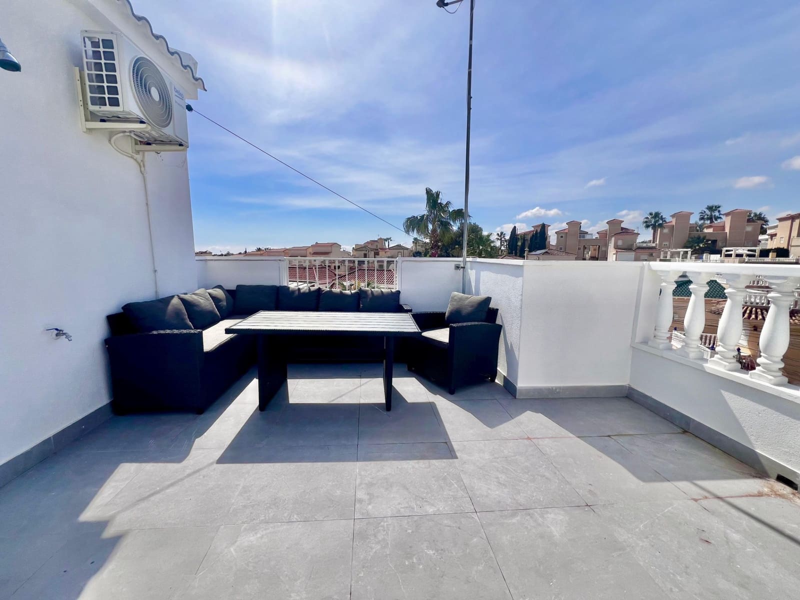 5 soverom Villa til salgs i Filipinas med svømmebasseng - € 459 000 (Ref: 9976062)