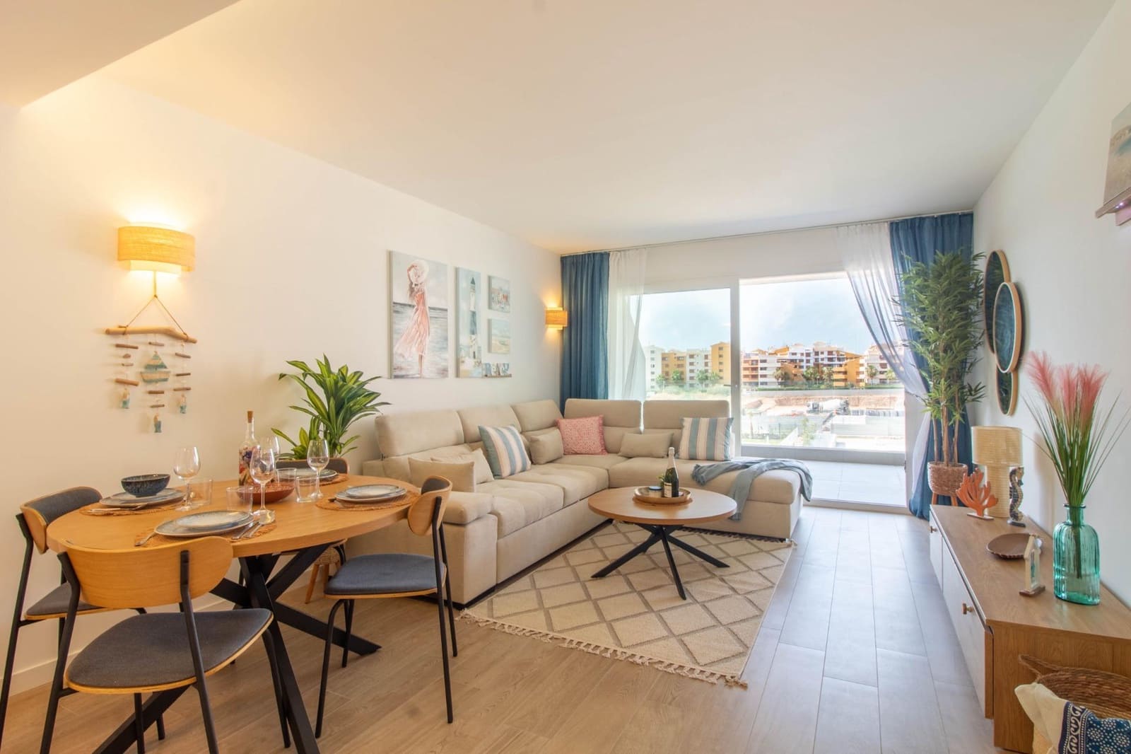 2 soveværelse Lejlighed til salg i Punta Prima med swimmingpool - € 370.000 (Ref: 9976073)
