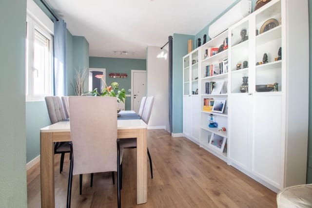 3 Zimmer Villa zu verkaufen in Blue Lagoon mit Pool - 399.900 € (Ref: 9976075)