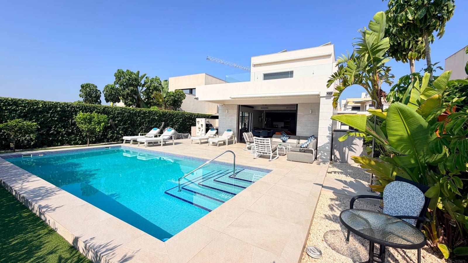 4 bedroom Villa for sale in Los Montesinos with pool - € 595,000 (Ref: 9996063)