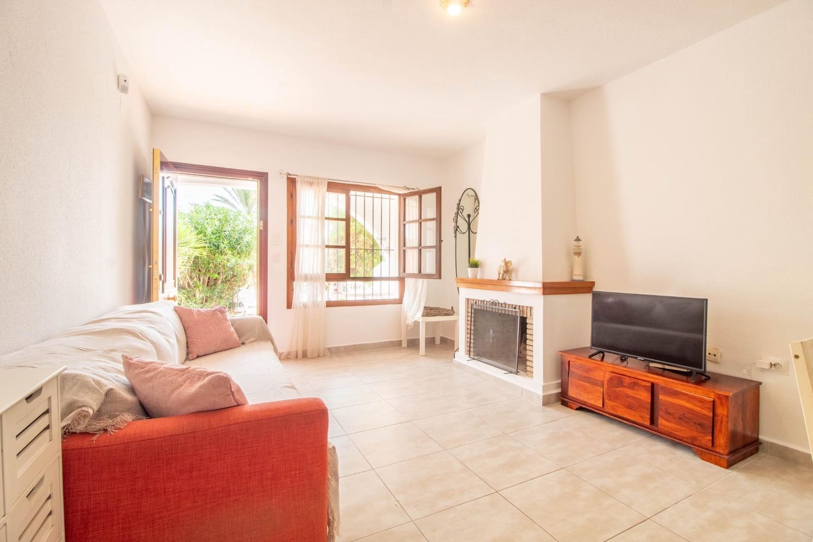 2 sovrum Bungalow till salu i Torrevieja med pool - 159 000 € (Ref: 9996064)