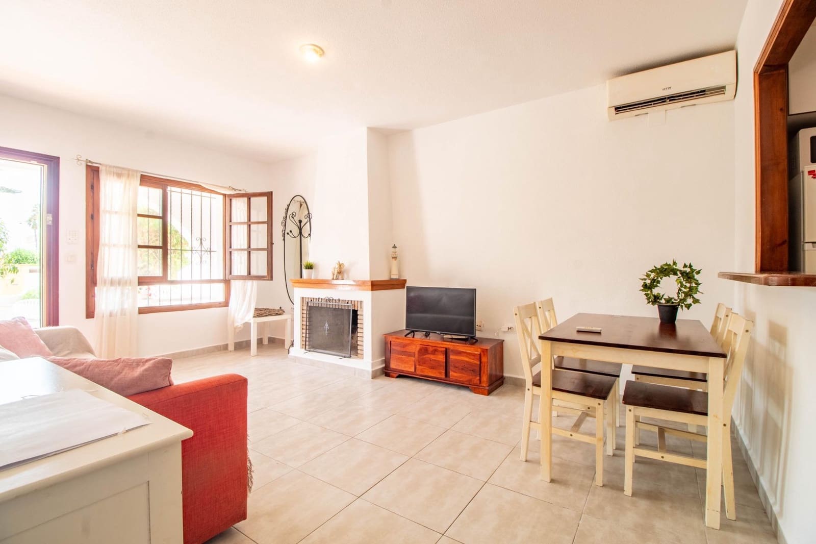 2 sovrum Bungalow till salu i Torrevieja med pool - 159 000 € (Ref: 9996064)
