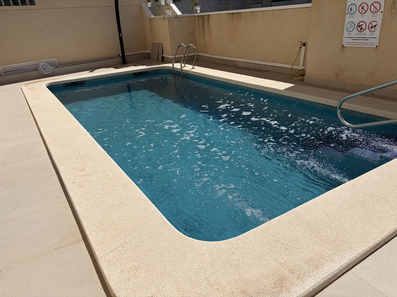 Casa de 3 habitaciones en Heredades en venta con piscina garaje - 234.950 € (Ref: 9996067)