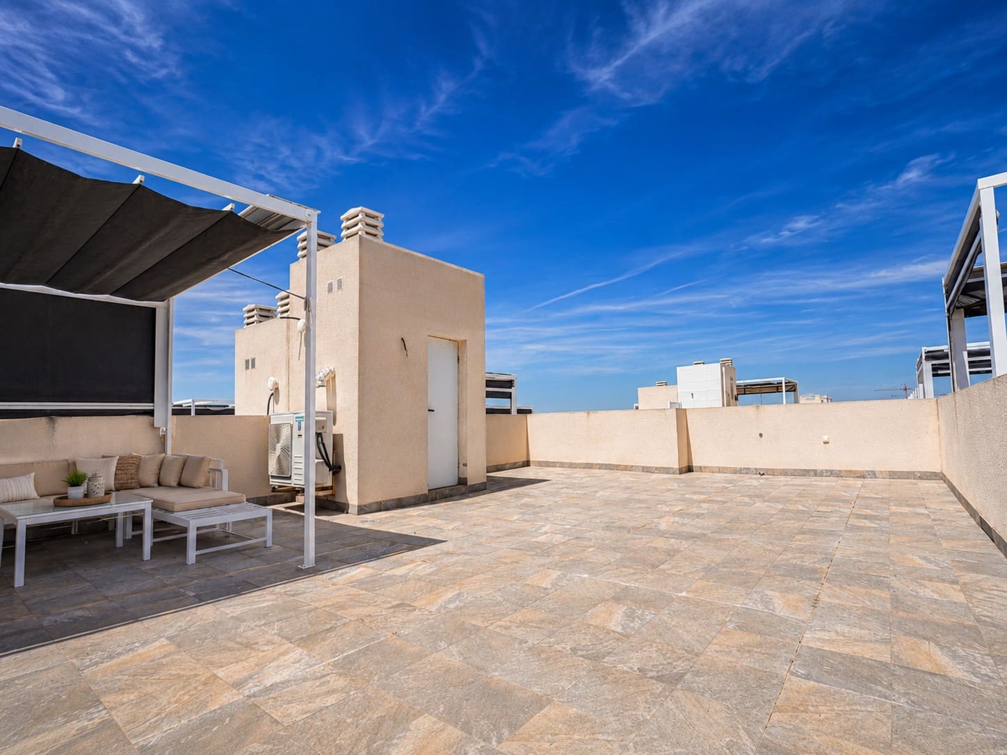 2 Zimmer Apartment zu verkaufen in Aguas Nuevas mit Pool - 285.000 € (Ref: 9996069)