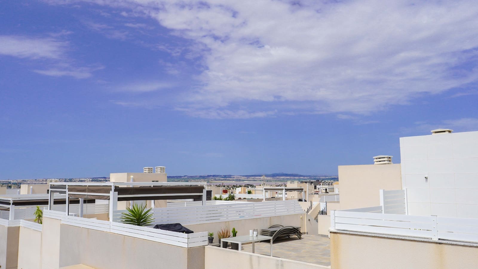 2 Zimmer Apartment zu verkaufen in Aguas Nuevas mit Pool - 285.000 € (Ref: 9996069)