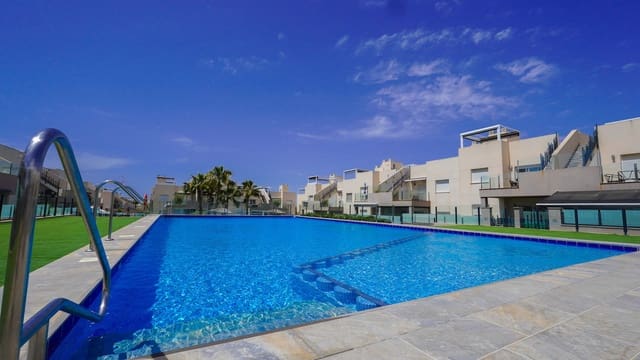 2 Zimmer Apartment zu verkaufen in Aguas Nuevas, Torrevieja mit Pool - 285.000 € (Ref: 9996069)