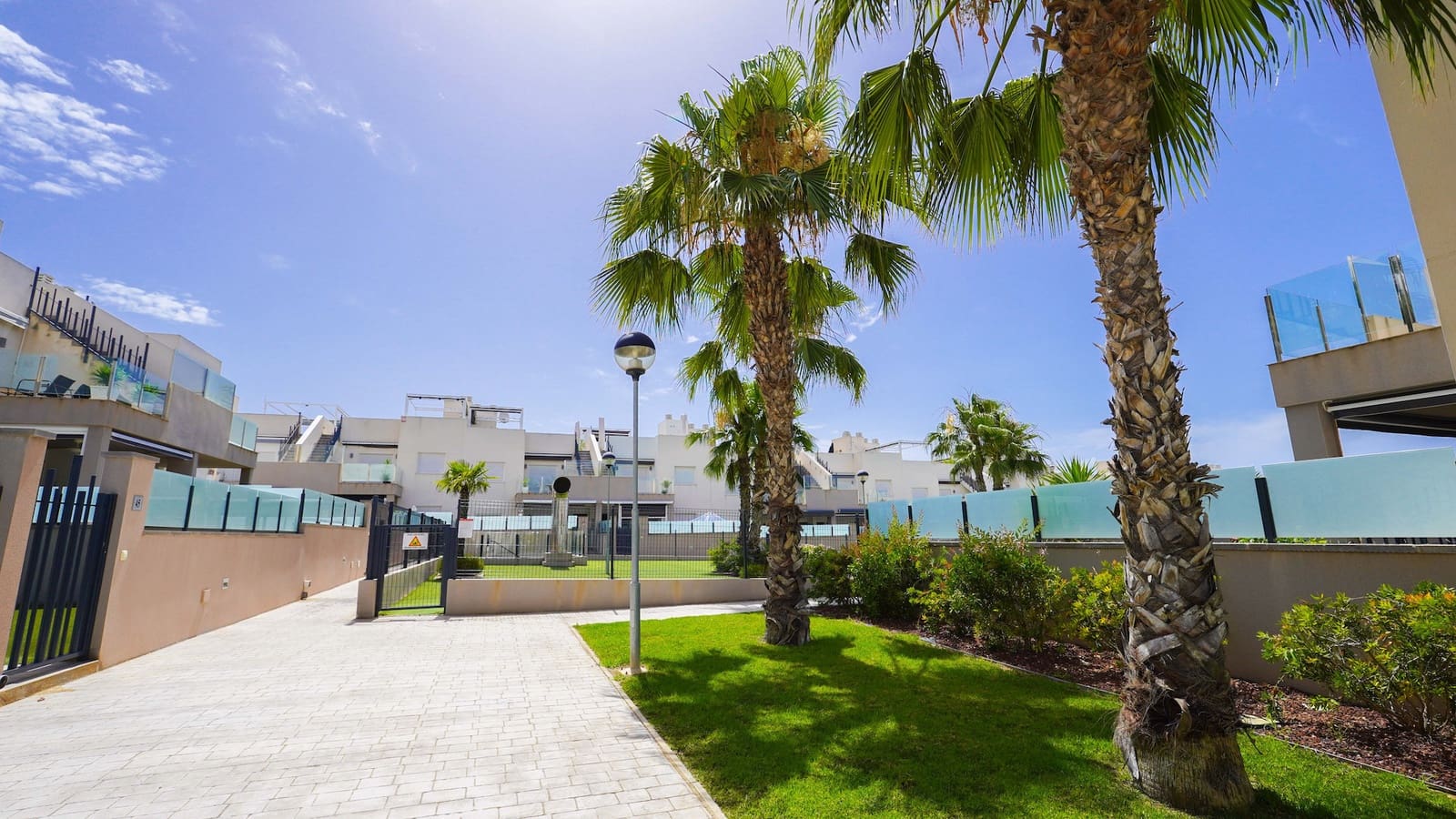 2 Zimmer Apartment zu verkaufen in Aguas Nuevas mit Pool - 285.000 € (Ref: 9996069)