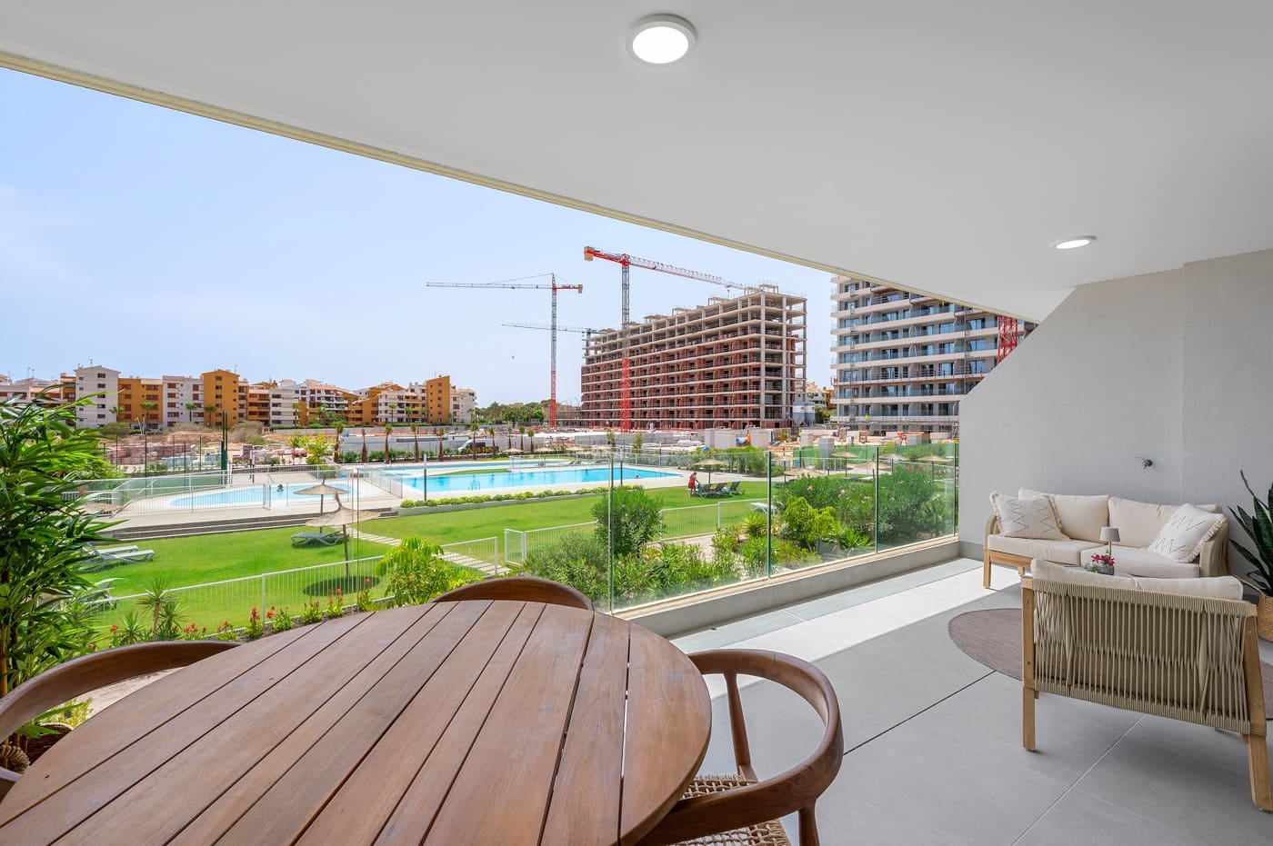 2 soveværelse Lejlighed til salg i Orihuela Costa med swimmingpool - € 379.000 (Ref: 9996073)