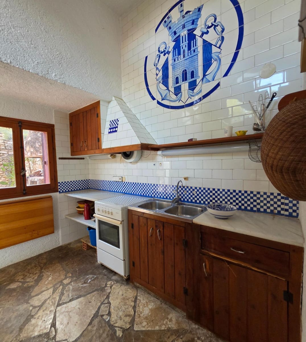 Chalet de 4 habitaciones en L'Ametlla de Mar en venta con garaje - 700.000 € (Ref: 10009114)