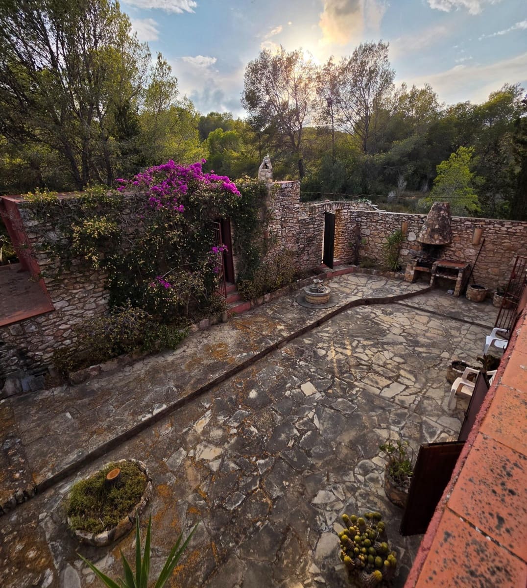 Chalet de 4 habitaciones en L'Ametlla de Mar en venta con garaje - 700.000 € (Ref: 10009114)