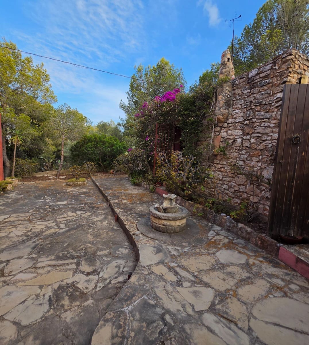 Chalet de 4 habitaciones en L'Ametlla de Mar en venta con garaje - 700.000 € (Ref: 10009114)
