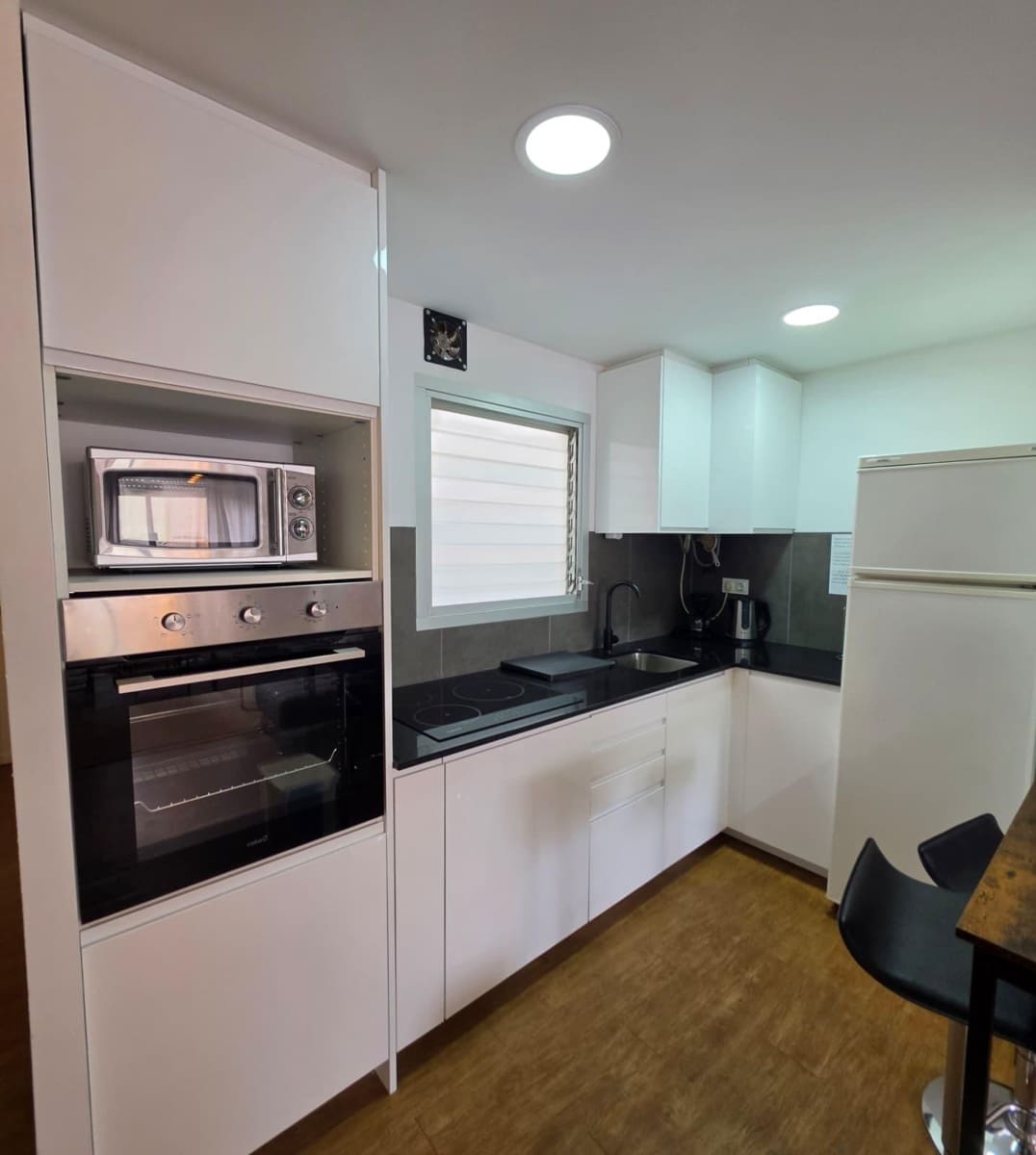 2 bedroom Flat for sale in L'Ametlla de Mar - € 150,000 (Ref: 10020947)