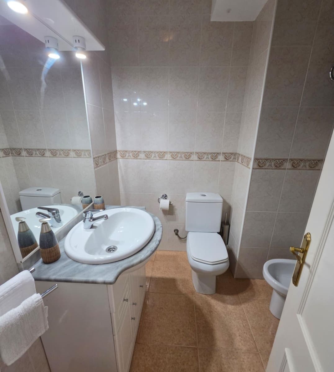 2 bedroom Flat for sale in L'Ametlla de Mar - € 150,000 (Ref: 10020947)