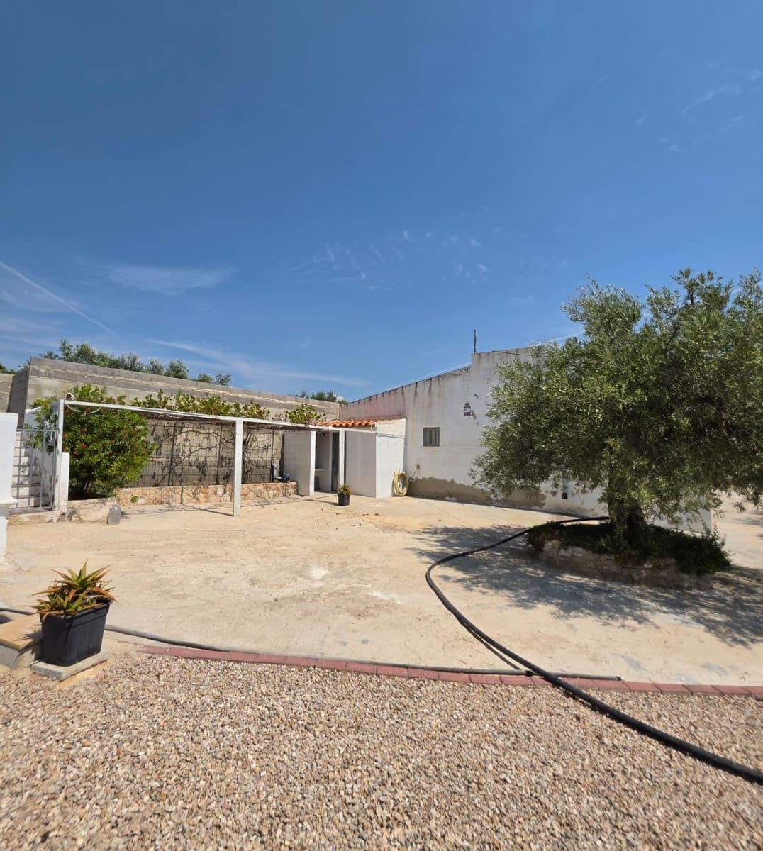 5 soveværelse Finca/Landehus til salg i Vandellos i l'Hospitalet de l'Infant med swimmingpool garage - € 375.000 (Ref: 10022502)