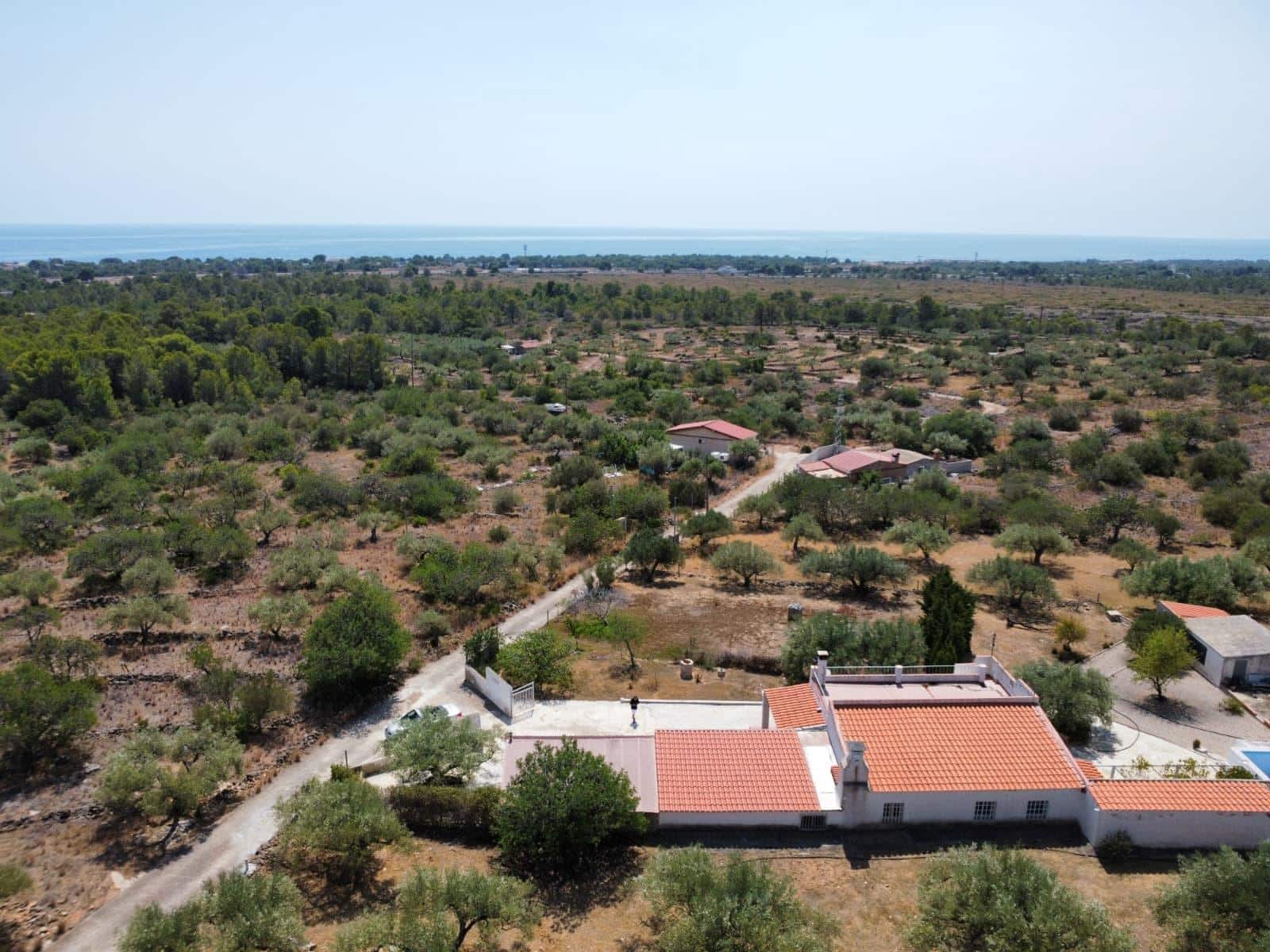 5 soveværelse Finca/Landehus til salg i Vandellos i l'Hospitalet de l'Infant med swimmingpool garage - € 375.000 (Ref: 10022502)